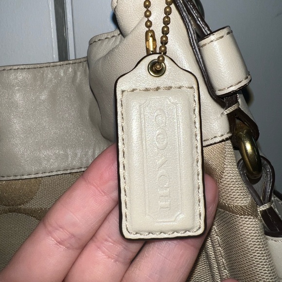 Coach- Zoe Signature Ivory/Tan, Signature Print Canvas Leather Shoulder Bag - Picture 4 of 4